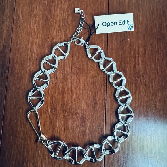 Open edit Geo anchor chain collar in Rhodium - Gold - Picture 8 of 8